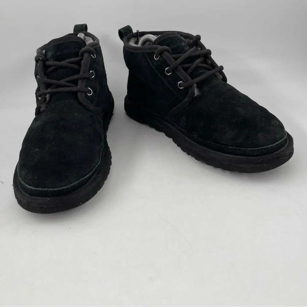 Ugg Men’s Neumel - Size 7 -Black Grey Lined Lace-Up Chukka Winter Boot